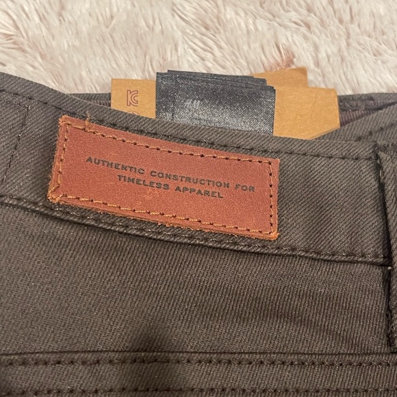 H&M LOGG Women’s Jean - Slim Fit - Picture 3 of 6